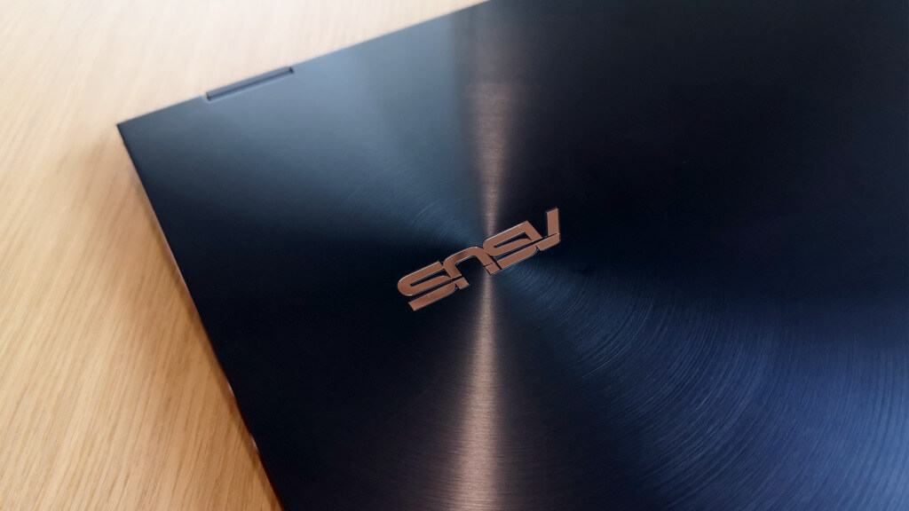 ASUS ZenBook Flip S - 1