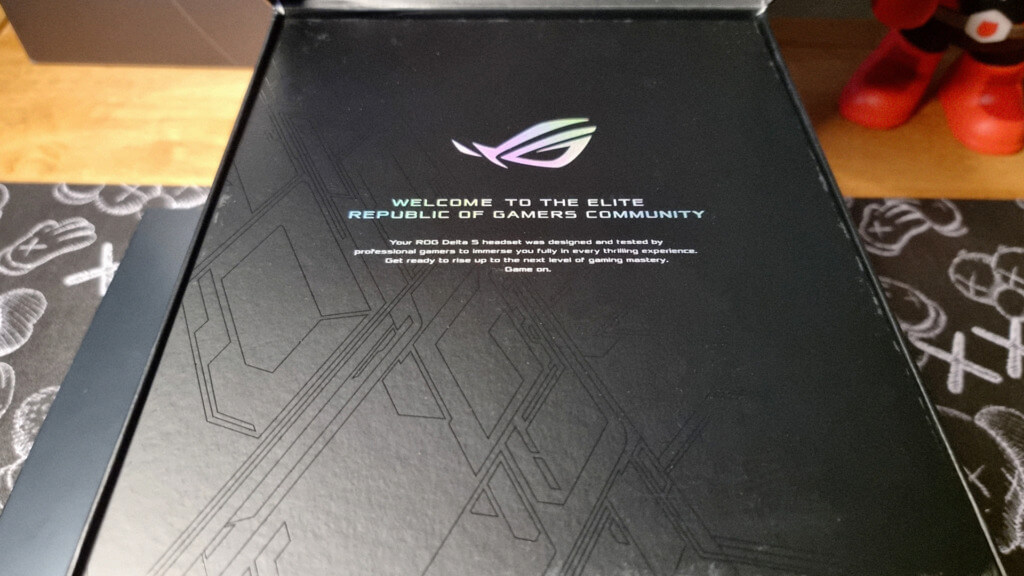 ROG Delta S Animate - 9