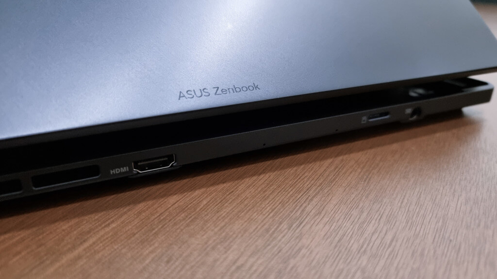 ASUS Zenbook Pro 14 Duo OLED (UX8402Z): A dual-display laptop that is ...