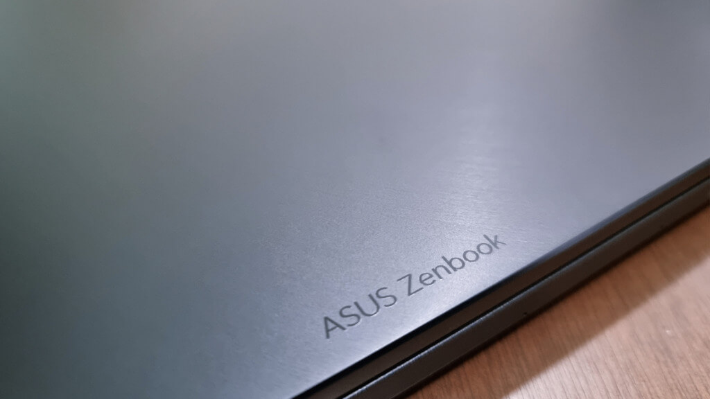 ASUS Zenbook Pro 14 Duo OLED UX8402Z - 2