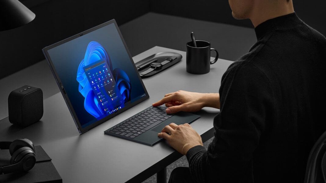 ASUS reveals the availability of the world's first 17-inch foldable OLED laptop Zenbook 17 Fold OLED in Singapore