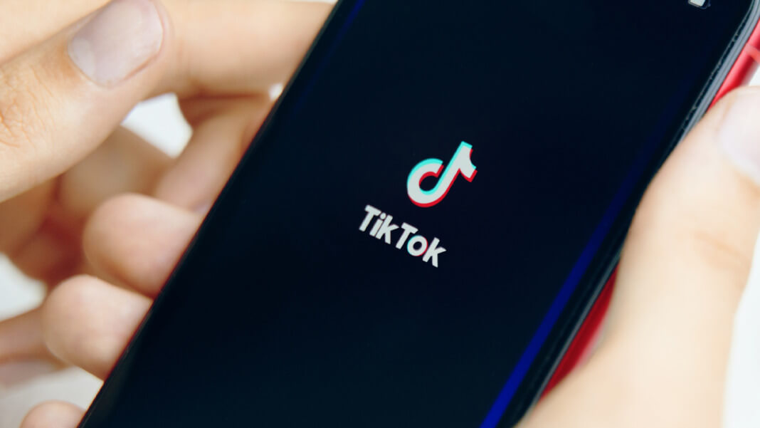 TikTok rolls out labels for AI-created content