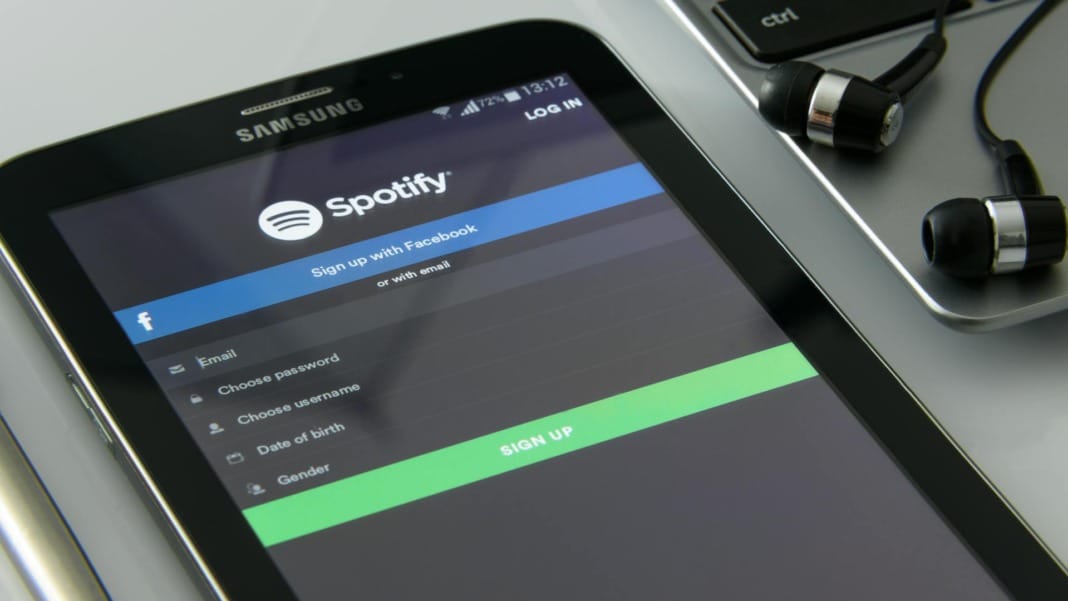 Apple set to face nearly €500 million EU fine in Spotify dispute