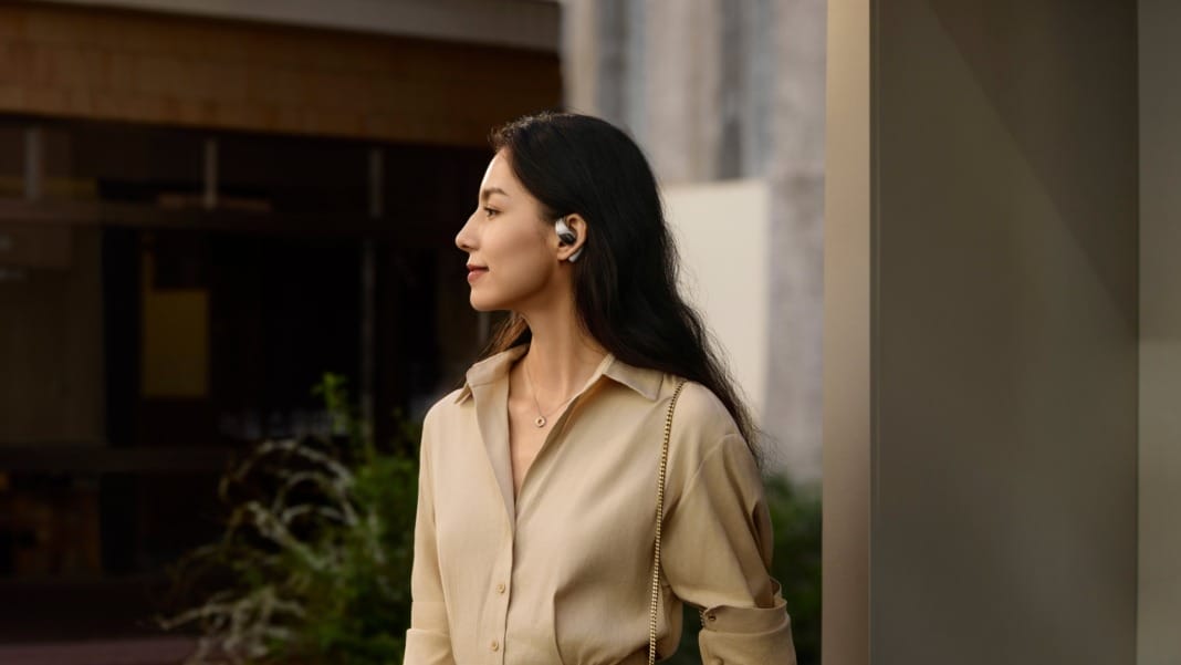 Xiaomi introduces OpenWear Stereo in Singapore with cutting-edge features