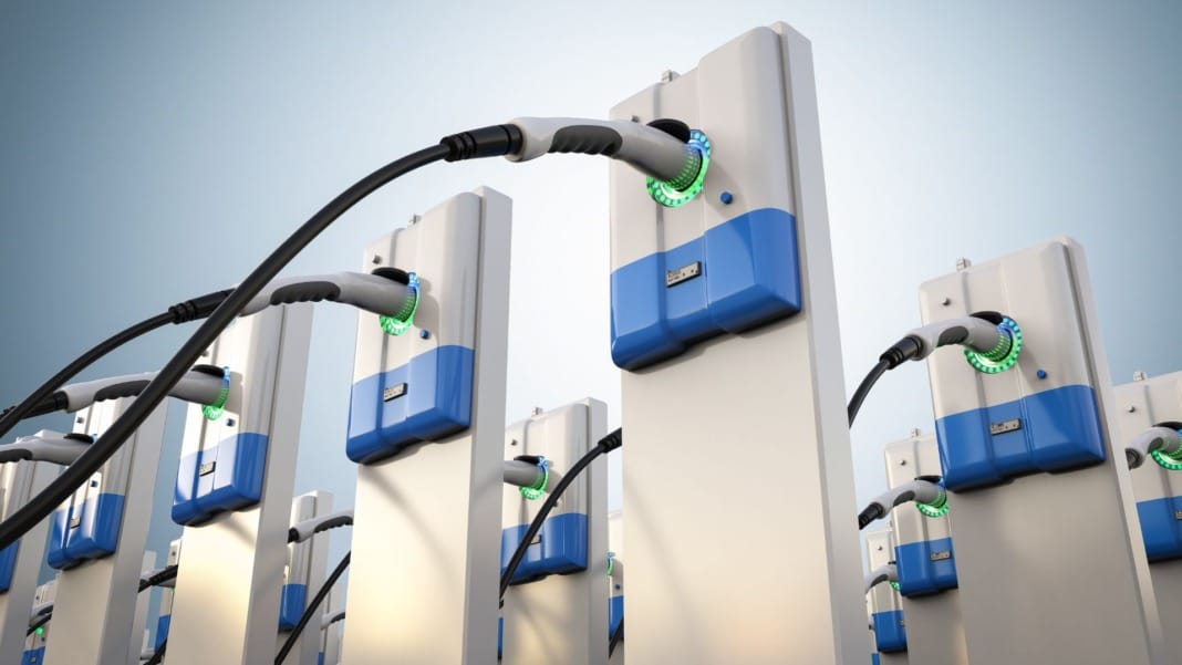 Charging electric vehicles is still a challenge in the US